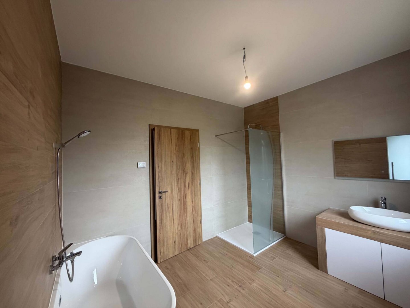 3 bed · 132m² · 109.000.000 ft