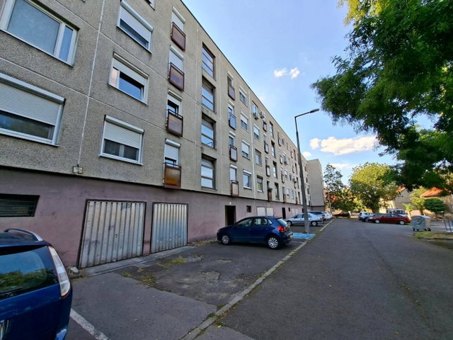Eladó panellakás, Budapesten, XV. kerületben 76.9 M Ft
