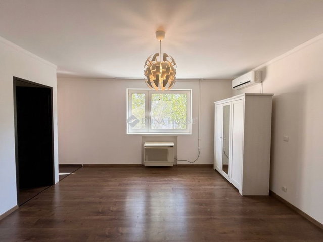 Eladó családi ház, Budapesten, XVIII. kerületben 35.99 M Ft