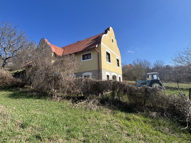 Eladó nyaraló, Pécselyen 59 M Ft, 3+1 szobás