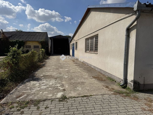 Eladó ipari ingatlan, Dömsödön 349.9 M Ft / költözzbe.hu