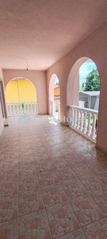 Eladó családi ház, Siklóson 85 M Ft, 5 szobás