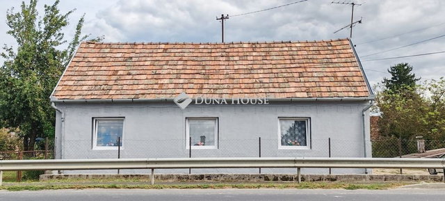 Eladó családi ház, Csurgón 17.5 M Ft, 4 szobás