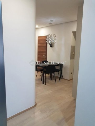 Eladó téglalakás, Budapesten, VIII. kerületben 85 M Ft, 3 szobás