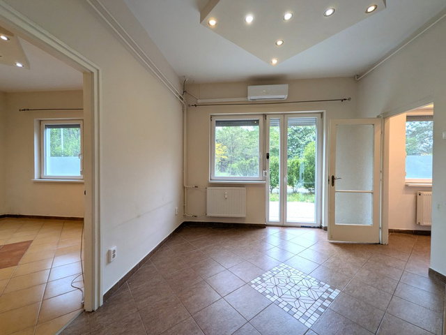 Kiadó téglalakás, albérlet, Debrecenben 120 E Ft / hó, 1 szobás