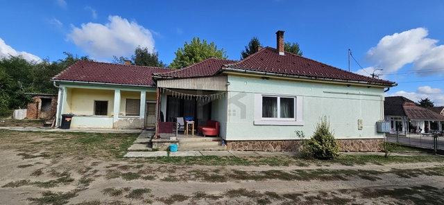Eladó családi ház, Csokonyavisontán 40 M Ft, 3 szobás