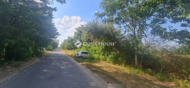 Eladó mezogazdasagi ingatlan, Vecsésen 275 M Ft