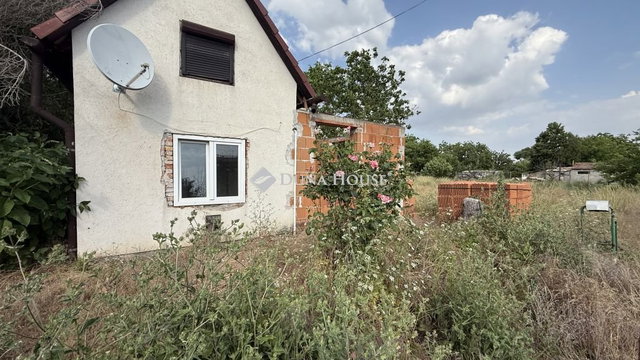 Eladó telek, Szegeden, 59. utcában 30 M Ft / költözzbe.hu