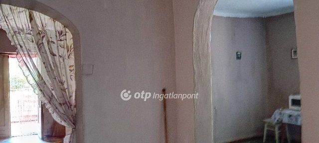 Eladó családi ház, Kaposváron 12 M Ft, 2+1 szobás