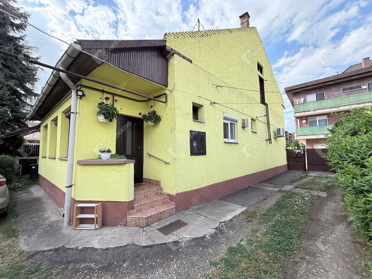 4 bed · 100m² · 55.900.000 ft