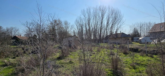 Eladó mezogazdasagi ingatlan, Cserkeszőlőn 4.99 M Ft, 1 szobás