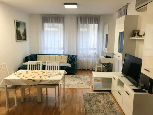 Kiadó téglalakás, albérlet, VI. kerületben, Szinyei Merse utcában