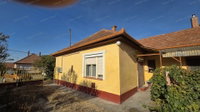 Eladó családi ház, Kerekegyházán 32 M Ft, 3 szobás