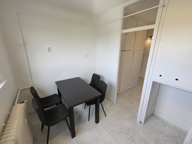 Kiadó panellakás, albérlet, Egerben, Vallon utcában, 2 szobás