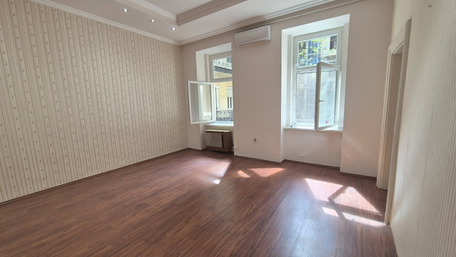 Eladó téglalakás, Budapesten, VI. kerületben, Teréz körúton