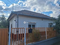 Eladó családi ház, Szarvason 34.9 M Ft, 4 szobás