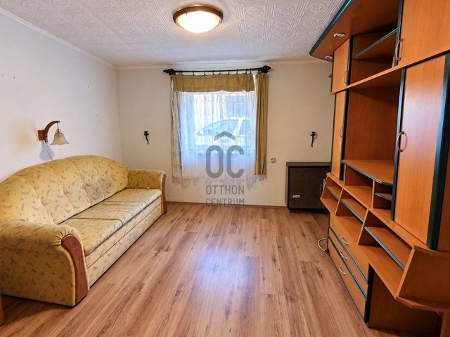 Eladó családi ház, Debrecenben 25.5 M Ft, 1 szobás