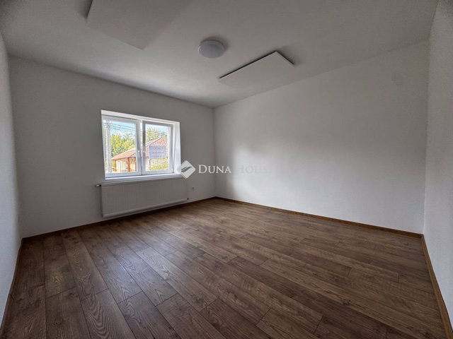 Eladó családi ház, Győrzámolyon 94.9 M Ft, 4 szobás