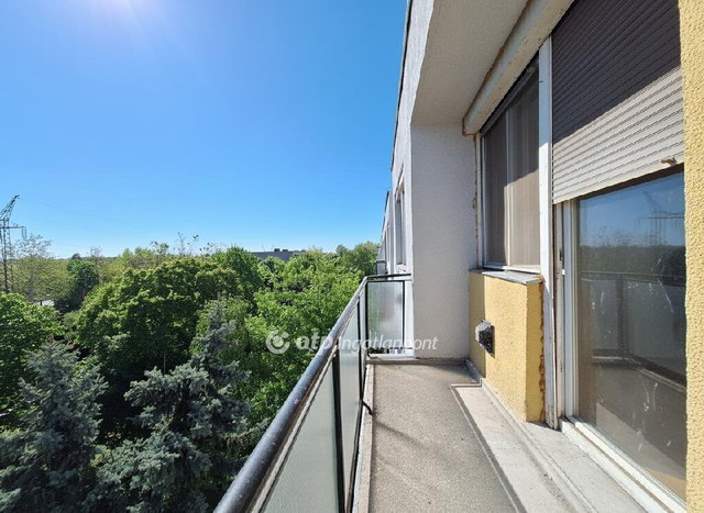 Eladó téglalakás, Budapesten, XVIII. kerületben 64 M Ft