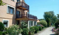 Eladó családi ház, Balatonfenyvesen 129.9 M Ft, 7 szobás