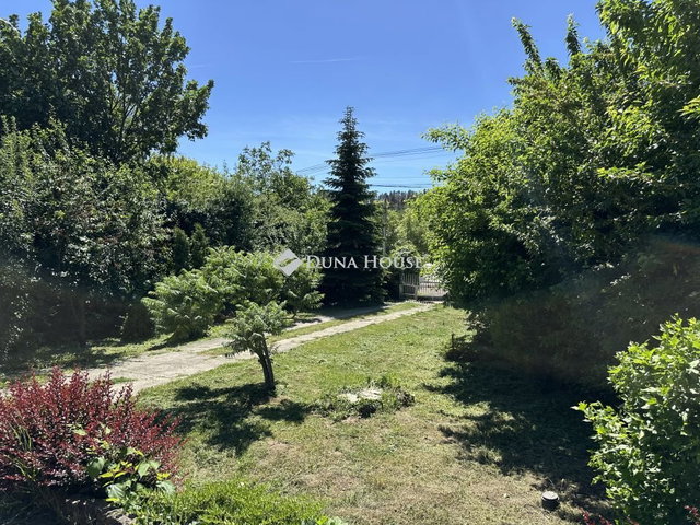 Eladó családi ház, Sülysápon 140 M Ft, 8 szobás