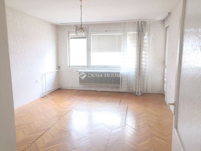 Eladó téglalakás, Zalakaroson 29.99 M Ft, 3 szobás