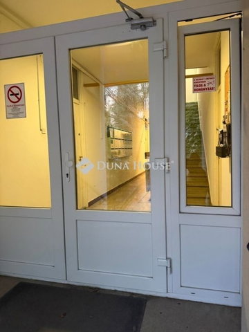 Eladó téglalakás, Veszprémben 65 M Ft, 3 szobás