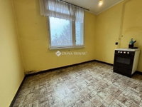 Eladó téglalakás, Kecskeméten 33 M Ft, 1 szobás