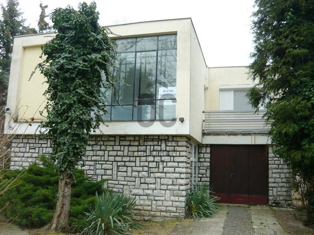 Eladó családi ház, Siófokon 215.35 M Ft, 5 szobás