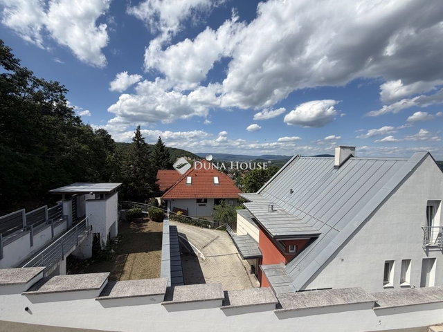 Eladó téglalakás, Budapesten, II. kerületben 134 M Ft, 3 szobás