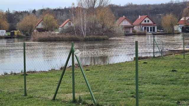 Eladó telek, Várpalotán 24.9 M Ft / költözzbe.hu
