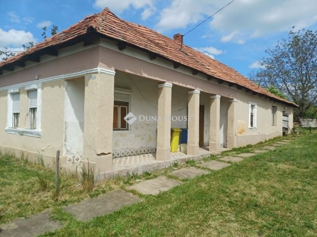Eladó családi ház, Vattán 6.5 M Ft, 3 szobás