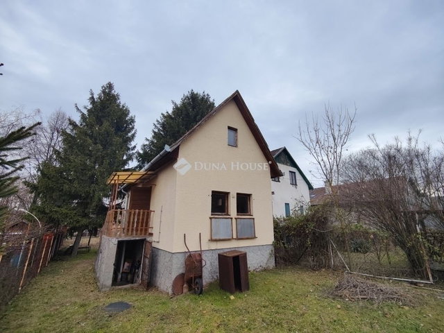 Eladó nyaraló, Péterin 35 M Ft, 2 szobás / költözzbe.hu
