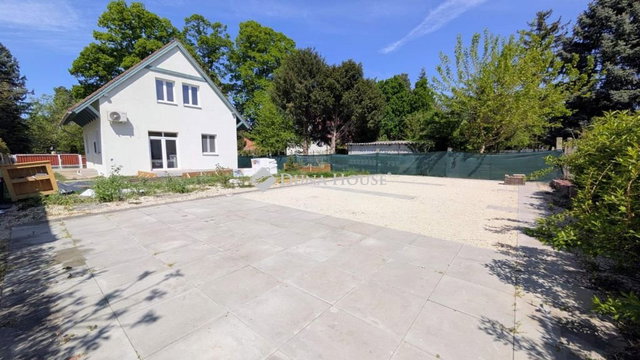 Eladó családi ház, Szántódon 99.9 M Ft, 4 szobás