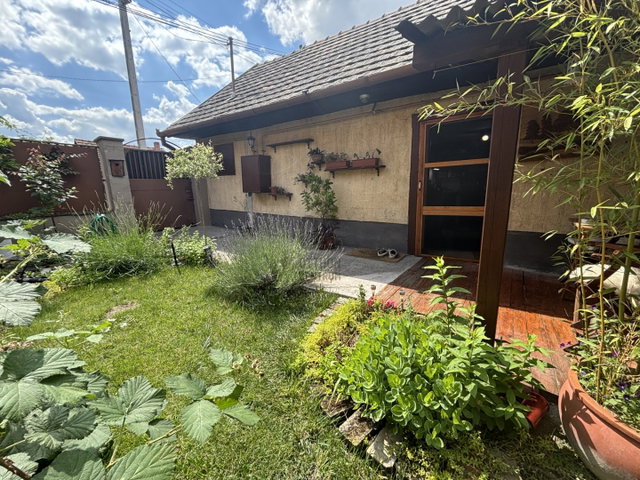 Eladó családi ház, Kecskeméten 36 M Ft, 3 szobás