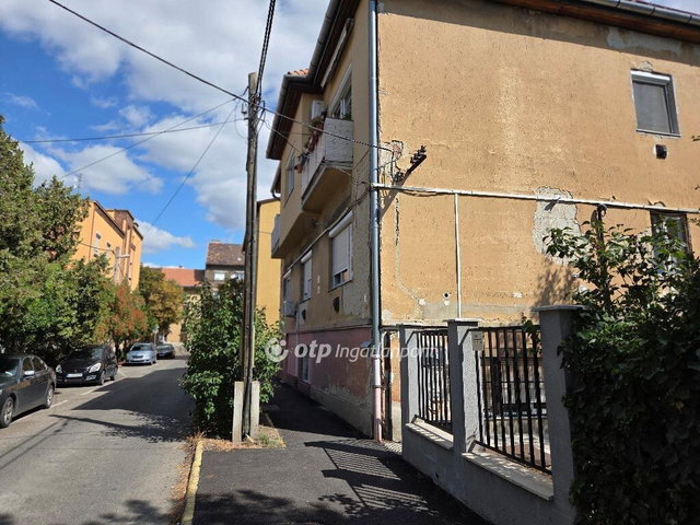 Eladó téglalakás, Budapesten, X. kerületben 44.5 M Ft, 1 szobás