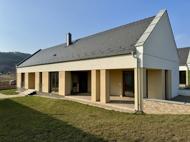Eladó családi ház, Balatongyörökön 179 M Ft, 4 szobás