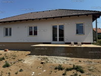 Eladó ikerház, Csörögön 93.5 M Ft, 2+2 szobás
