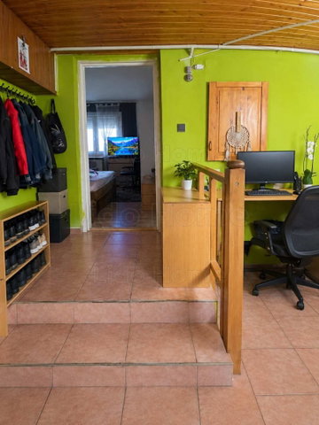 Eladó családi ház, Écsen 42 M Ft, 2 szobás