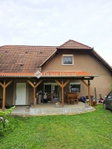 Eladó családi ház, Pécsett 89.9 M Ft, 7 szobás