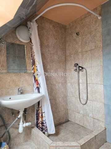 Eladó téglalakás, Szentendrén 72.5 M Ft, 3 szobás