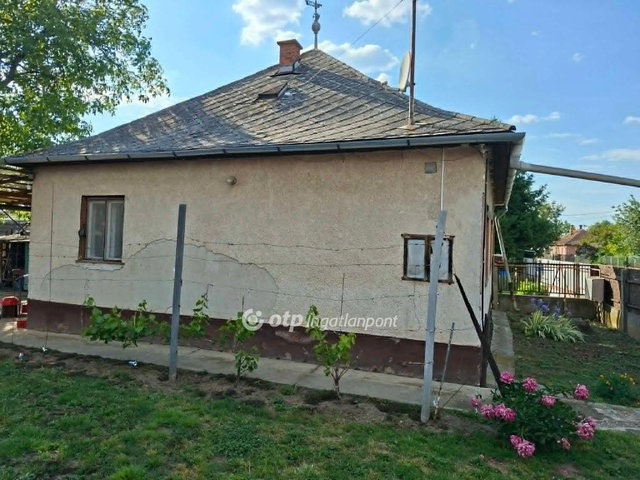 Eladó családi ház, Hajdúböszörményen 48.5 M Ft, 2 szobás