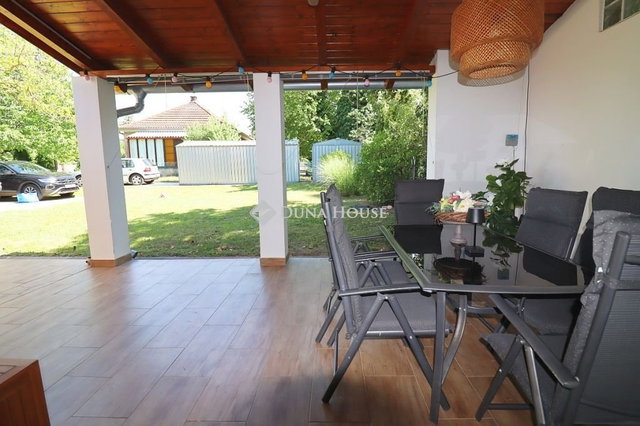 Eladó nyaraló, Balatonfenyvesen 199 M Ft, 3 szobás