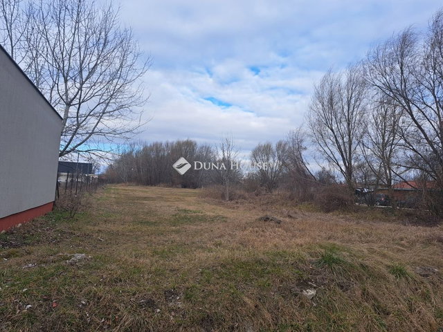 Eladó telek, Monoron, Beáta utcában 35.5 M Ft