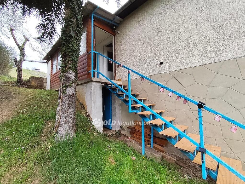 2006m² · 30.000.000 ft