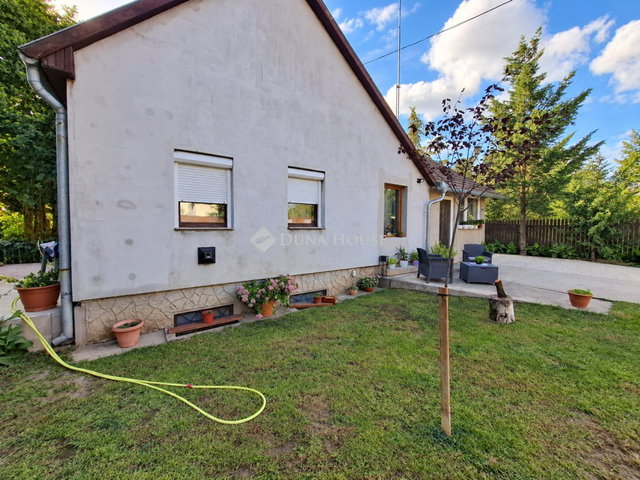 Eladó családi ház, Kiskunfélegyházán 42 M Ft, 3+1 szobás