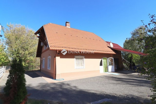 Eladó nyaraló, Buzsákon 87.9 M Ft, 6 szobás