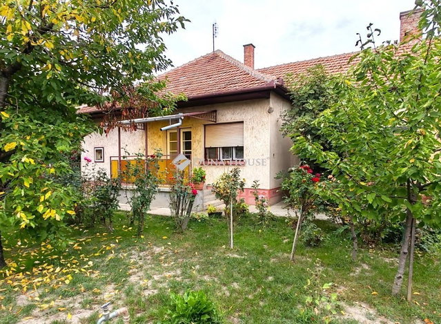 Eladó családi ház, Békésen 42.9 M Ft, 3 szobás
