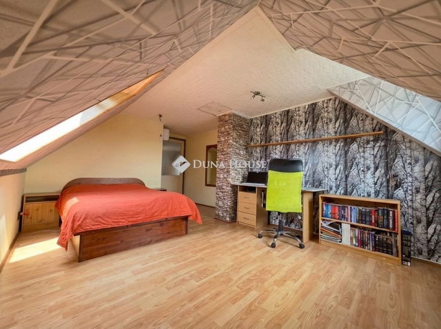 Eladó téglalakás, Szentendrén 79.5 M Ft, 3 szobás