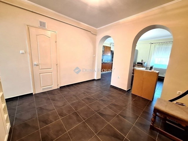 Eladó téglalakás, Kecskeméten 55 M Ft, 2 szobás